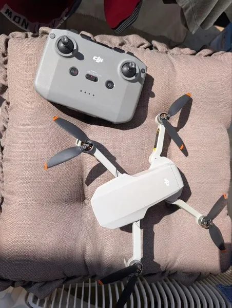 Квадрокоптер Dji mini 2 на запчасти или ремонт