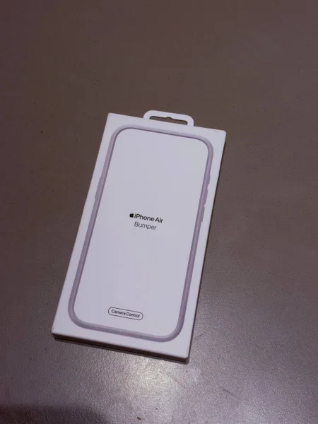 Bumper Apple для iPhone Air