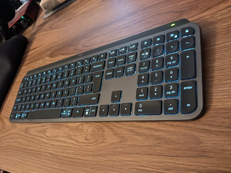 Беспроводная клавиатура Logitech MX Keys