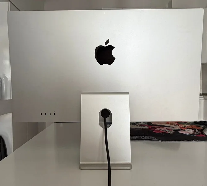 Монитор Apple Studio Display