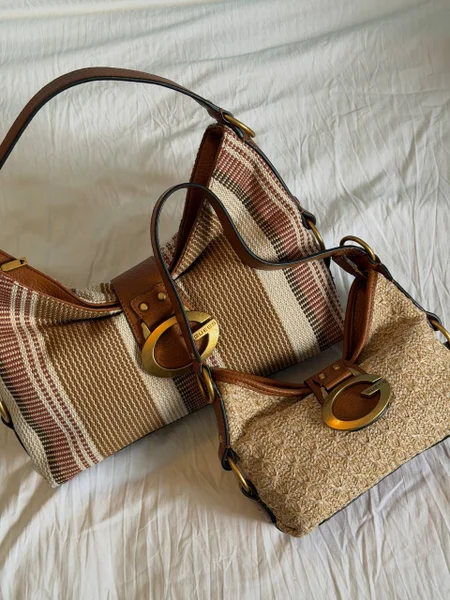 Сумочка Guess