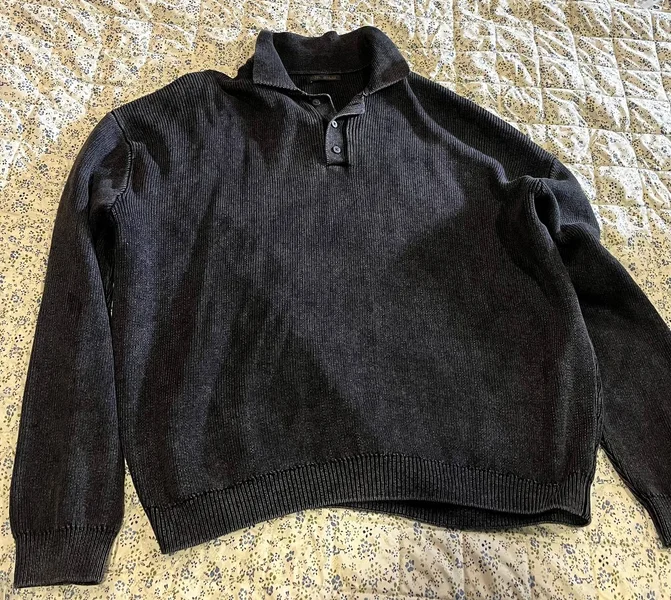 👕 **Свитер Zara**