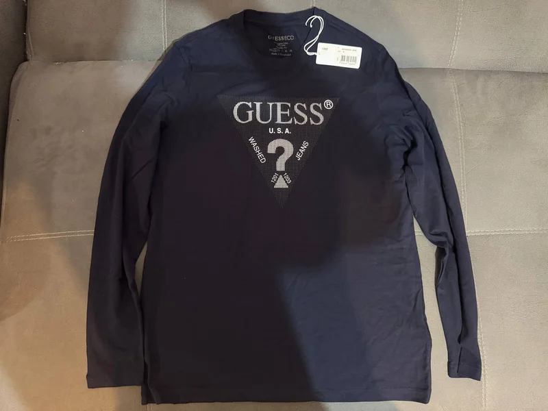 Лонгслив Guess