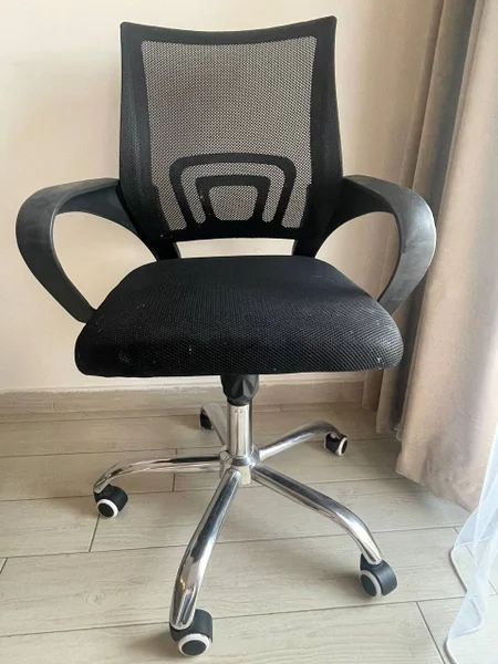**Стул компьютерный - 40 ₾**