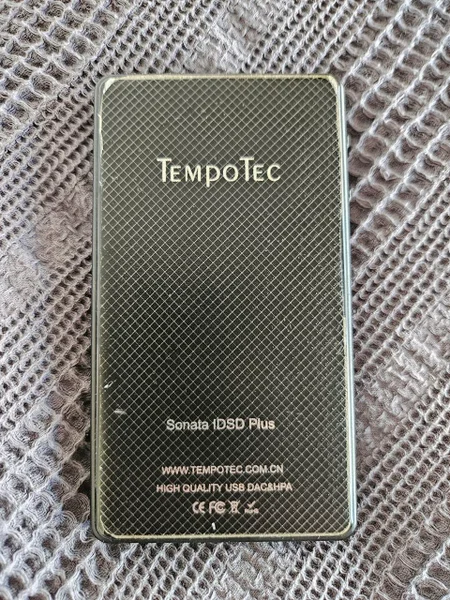 Портативный ЦАП TempoTec Sonata iDSD Plus