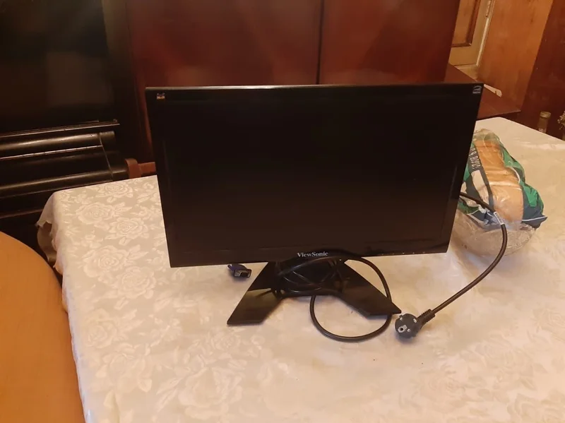 **Продам монитор ViewSonic VA1911A-LED**
