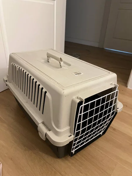 **Продам переноску для кошек и собак 🐱🐶**