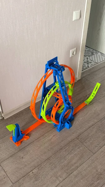 Hot Wheels 3 Loops станция
