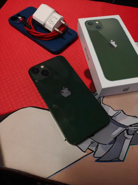 iPhone 13