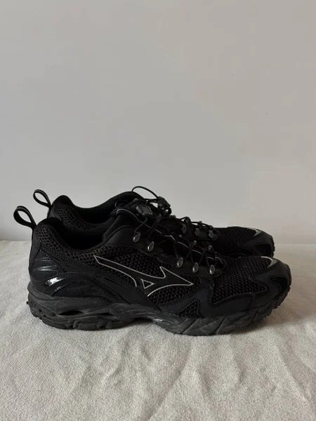 Кроссовки Mizuno x SLY Wave Rider 10