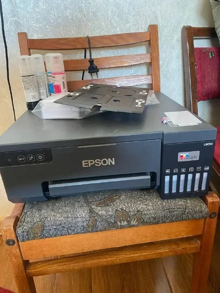 Принтер EPSON L8050 цветной