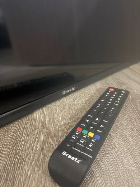 **Продам телевизор Graetz, 32″ (81 см).**