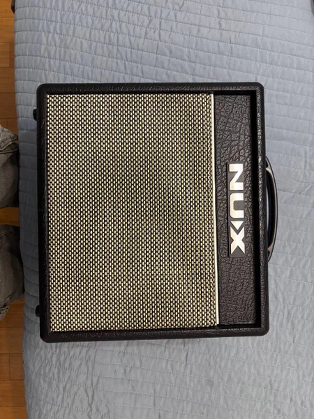 Комбо усилитель NUX MK2 MIGHTY20 с проводом