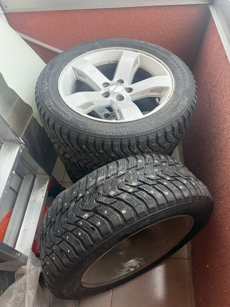 Зимние колеса R18 на Dodge / Jeep / Chrysler в сборе
