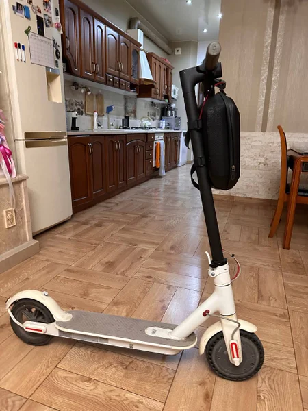 Электросамокат Xiaomi Mi Electric Scooter M365