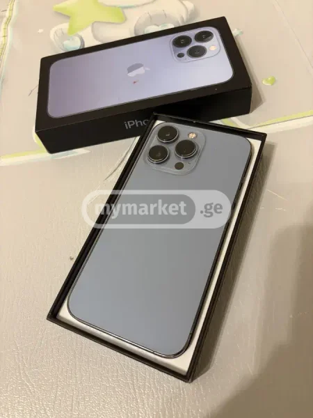 Мобильный телефон Apple