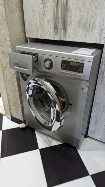 Стиральная машина LG Direct Drive 6 кг
