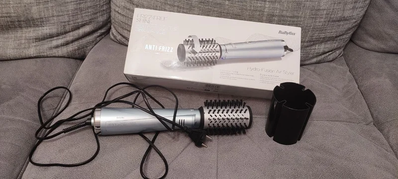 фен-щетку Babyliss AS773E Hydro-fusion Air Style