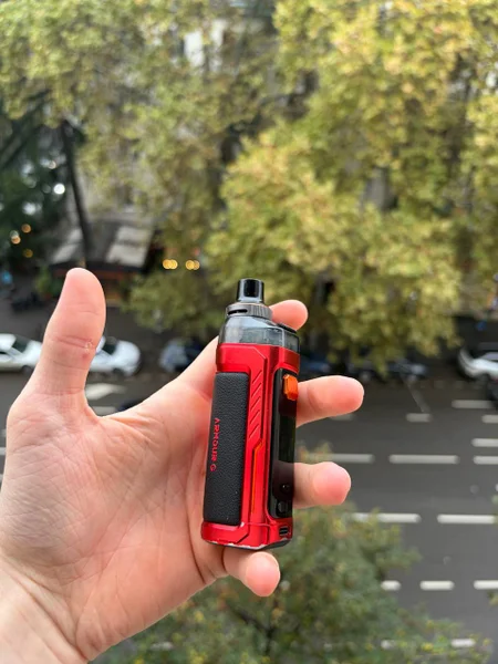 • Зарядка: USB Type-C (2A