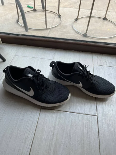 Кроссовки Nike