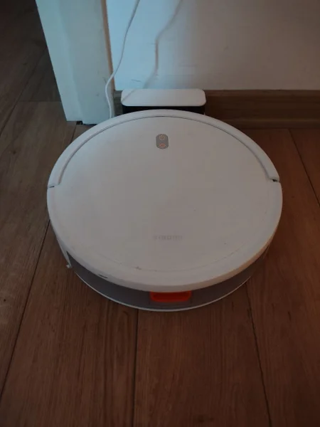 Xiaomi E10.