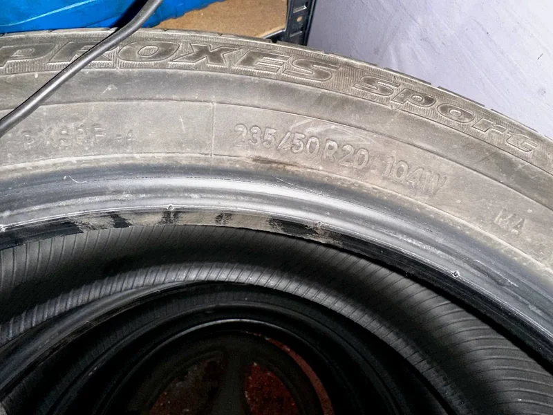 Комплект шин Toyo 235 50r20