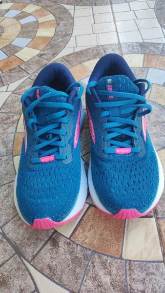 Унисекс кроссовки Mizuno Wave Panthera