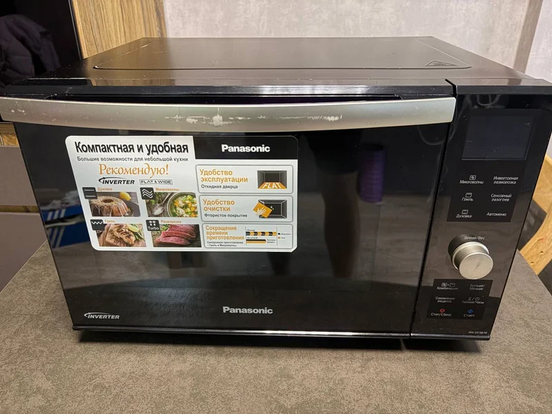 Инверторная микроволновая печь Panasonic NN-DF383B