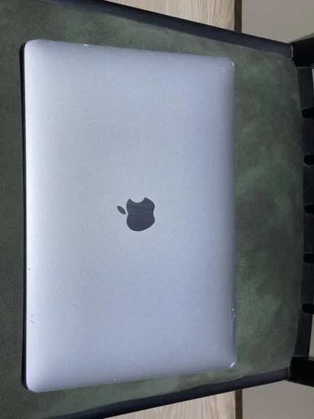 MacBook