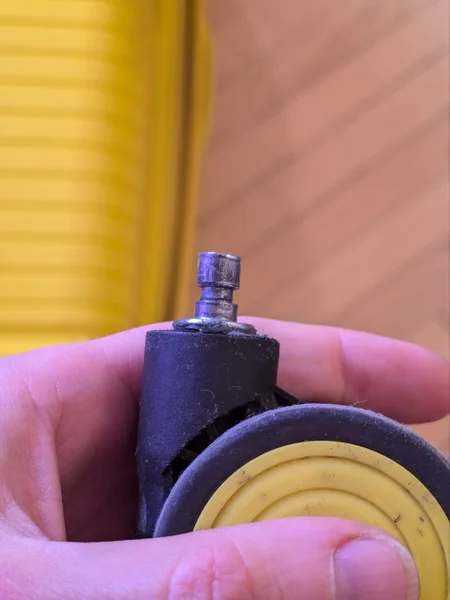 Колесо от чемодана