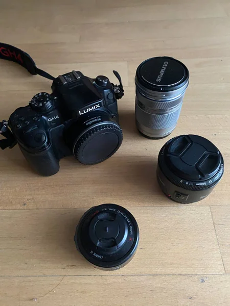 Комплект Panasonic Lumix GH4 с 3 объективами и адаптером