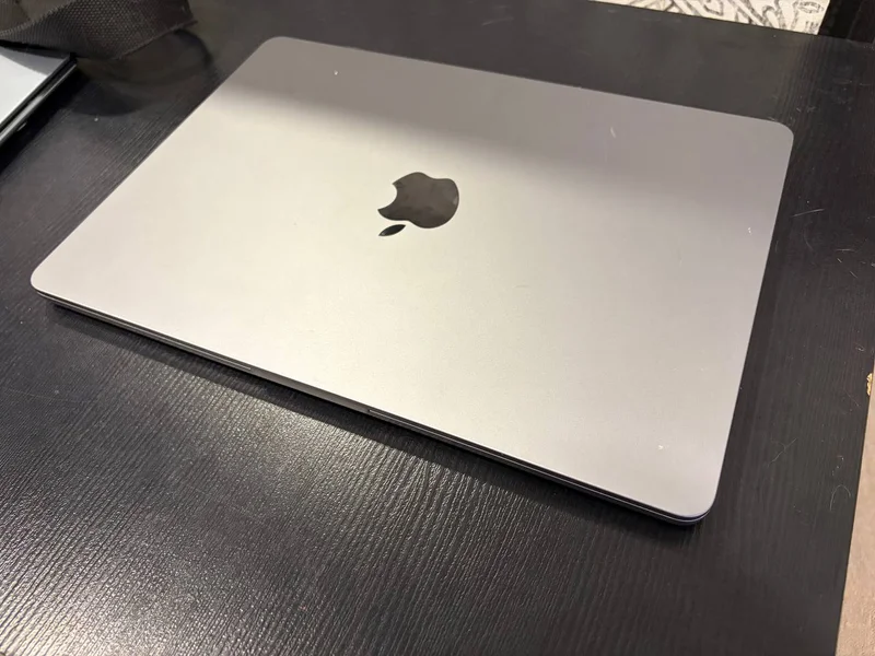 MacBook Air M3 8/256GB