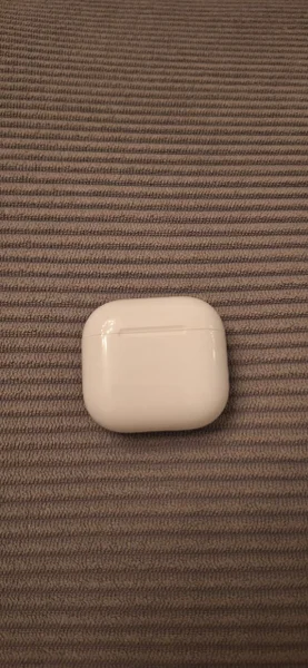Наушники Apple AirPods 4