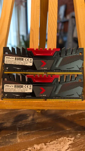 Оперативная память PNY XLR8 Gaming 16GB DDR4 3200MHz