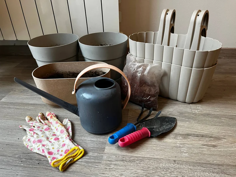 🎁 В подарок инструменты, перчатки и немного начатая упаковка дренажных камушков