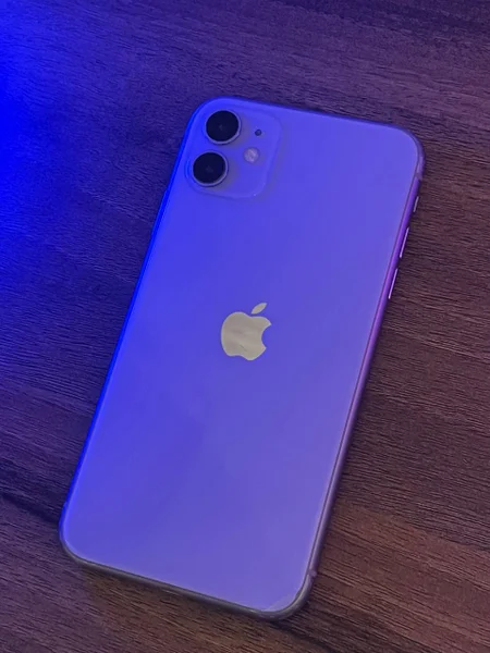 iPhone 11