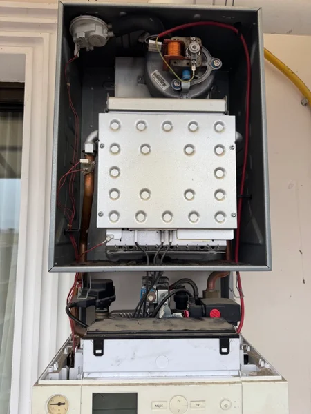 Газовый котел Viessmann Vitopend 100-W 24 кВт на запчасти