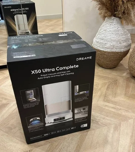 **Продам робот пылесос Dreame x50 ultra complete. В идеальном состоянии, пользовалась 4 месяца.**