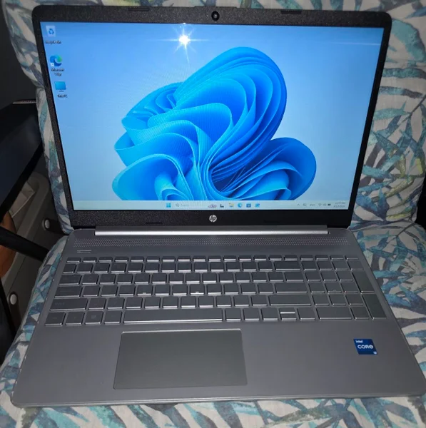 Ноутбук HP 15-DY2702DX