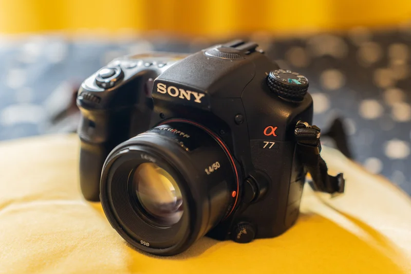 Фотоаппарат Sony Alpha A77 с объективами и аксессуарами