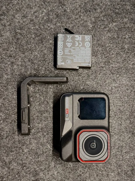 Экшн-камера Insta360 Ace Pro 2 с комплектом аксессуаров