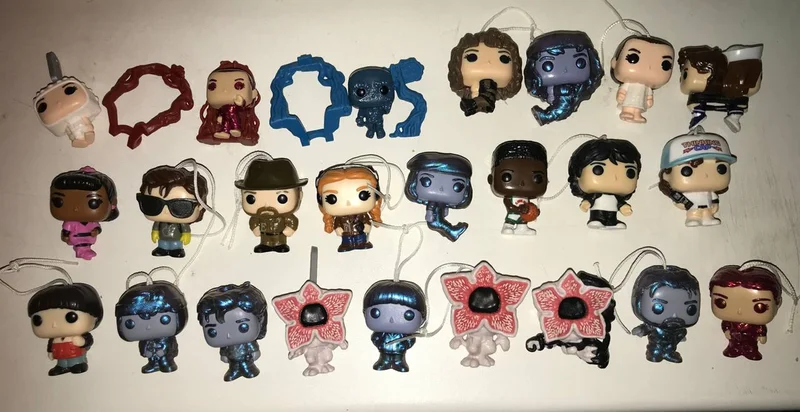 Осд (Очень странные дела) киндер джой Kinder joy stranger things коллекция
