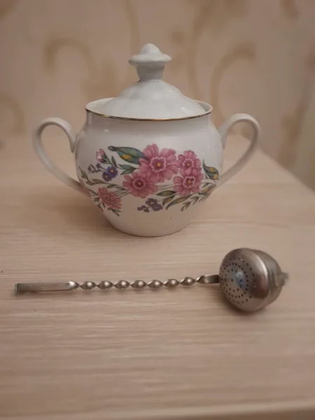 Чайник, кофейник, половник