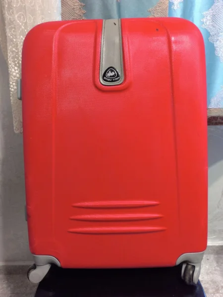 Чемодан Easy Trip красный