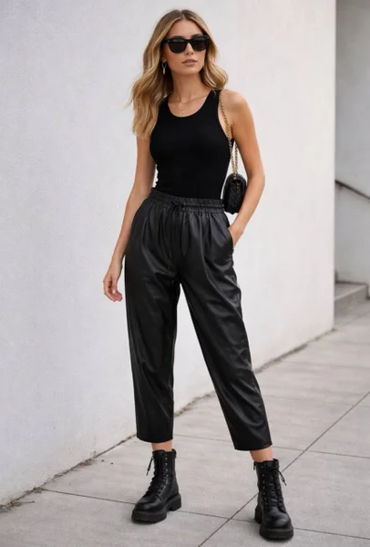 🐈‍⬛**Черные брюки из искусственной кожи Zara**
