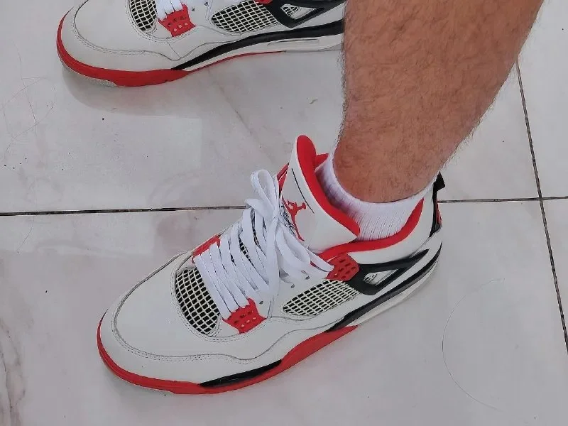 Кроссовки Jordan 4 retro fire red