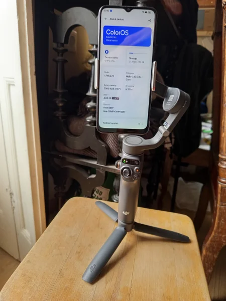 DJI Osmo Mobile 6 (OM6)