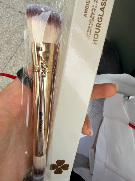 Кисть Hourglass Wish