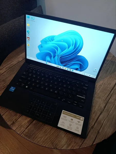 Ноутбук ASUS Vivobook (X1404VA / X1504VA)