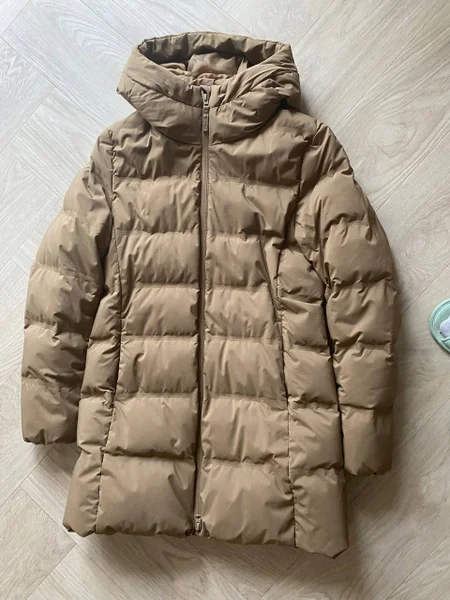 жен пуховик Uniqlo размер xs-s, хорошее состояние